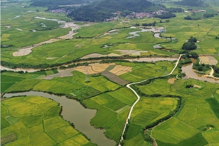 連城村(江西省撫州市臨川區連城鄉下轄行政村) 連城村(江西省撫州市臨川區連城鄉下轄行政村)