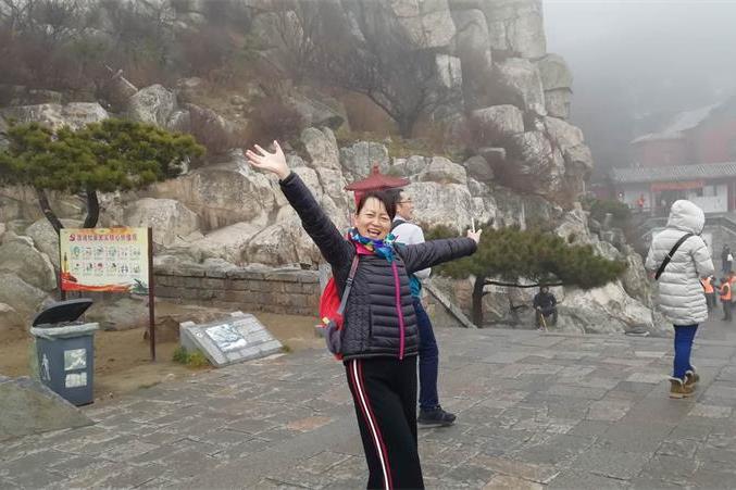 張曉靜(蘭州文理學院社會體育學院教授) 張曉靜(蘭州文理學院社會體育學院教授)