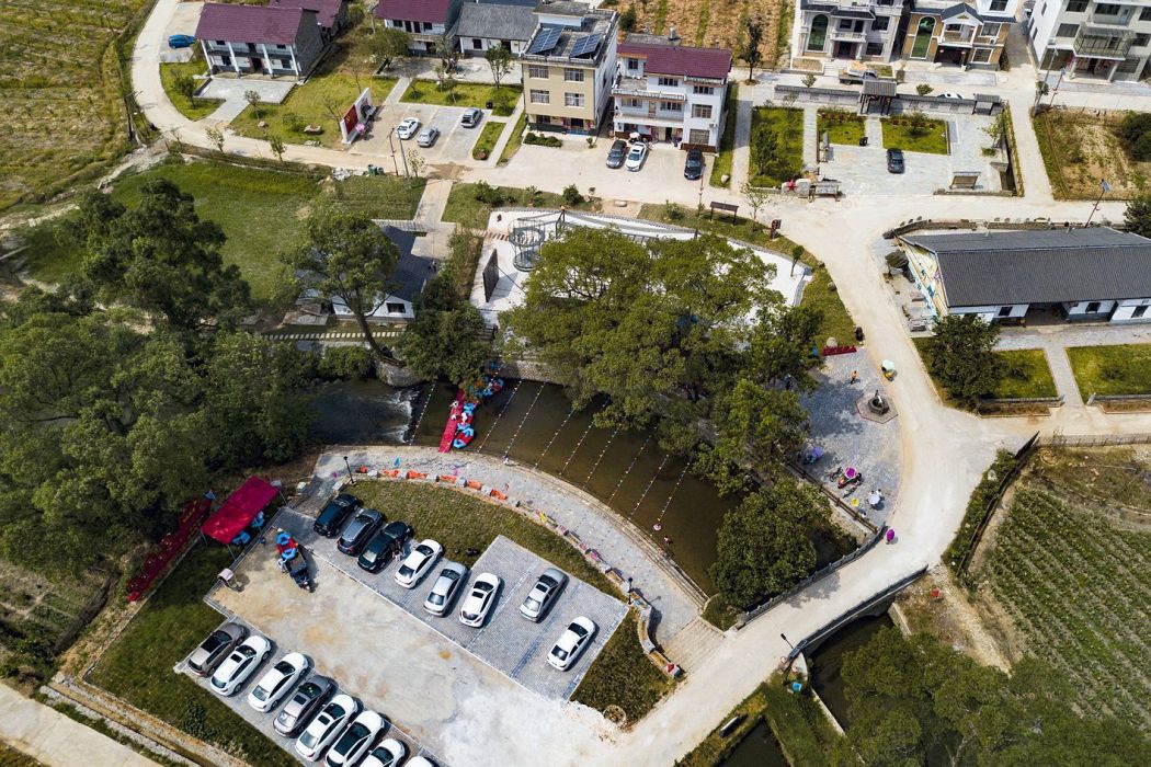 廟前村(江西省宜春市宜豐縣芳溪鎮下轄行政村) 廟前村(江西省宜春市宜豐縣芳溪鎮下轄行政村)