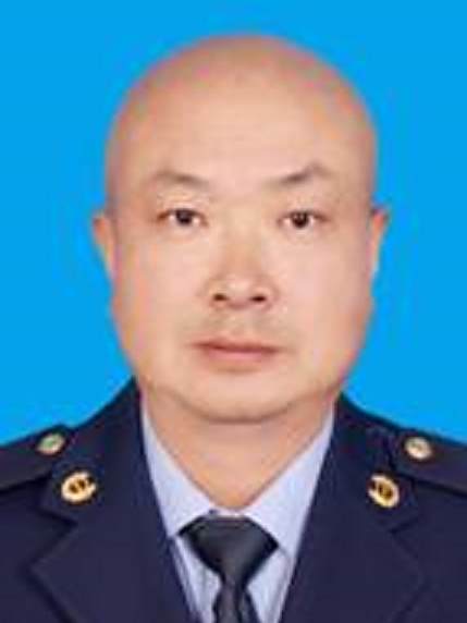 王虎成(漢中市洋縣市場監管局黨組成員、副局長) 王虎成(漢中市洋縣市場監管局黨組成員、副局長)