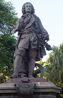 留尼旺的德·拉布爾多內銅像