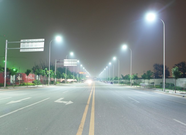 亦莊東渠路LED路燈照明工程