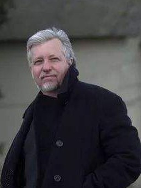 Dan Simmons Dan Simmons