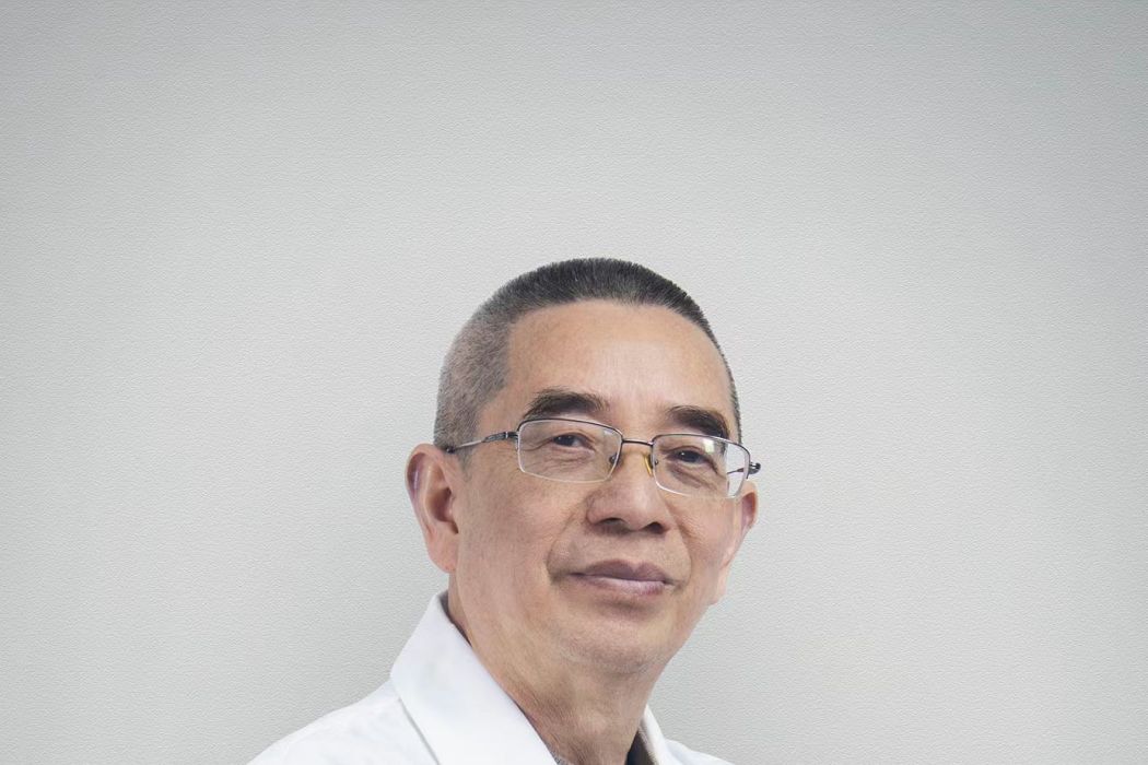 鐘敏(雲岐堂中醫門診部執業醫師) 鐘敏(雲岐堂中醫門診部執業醫師)