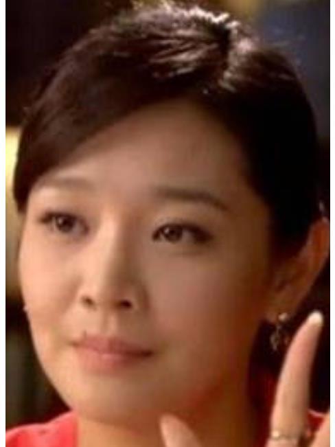 朱莉婭(《寶貝》中的角色) 朱莉婭(《寶貝》中的角色)