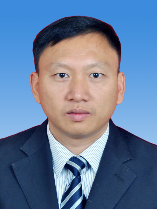 李偉(湖南省湘鄉市財政局黨組成員、副局長)