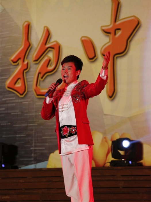 田靠慧 田靠慧