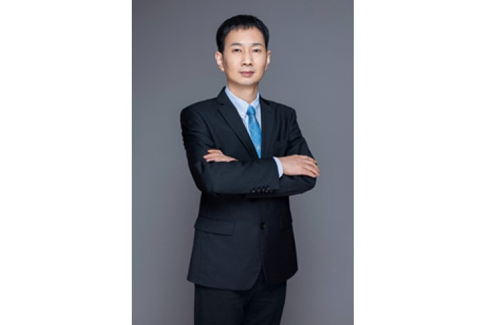 杜雄(國家傑青、中國電源學會副理事長、重慶大學電氣工程學院副院長) 杜雄(國家傑青、中國電源學會副理事長、重慶大學電氣工程學院副院長)