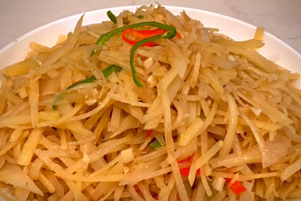 椒蒜土豆絲 椒蒜土豆絲
