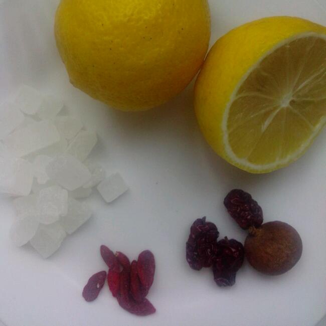 紅棗枸杞檸檬冰糖水