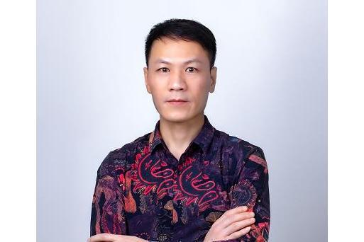 曾廣泉(金六福吉祥珠寶董事長) 曾廣泉(金六福吉祥珠寶董事長)