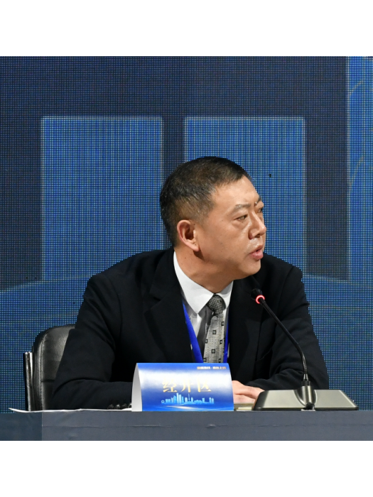 胡建(徐州市徐州經濟技術開發區黨工委委員、住房和城鄉建設局局長) 胡建(徐州市徐州經濟技術開發區黨工委委員、住房和城鄉建設局局長)