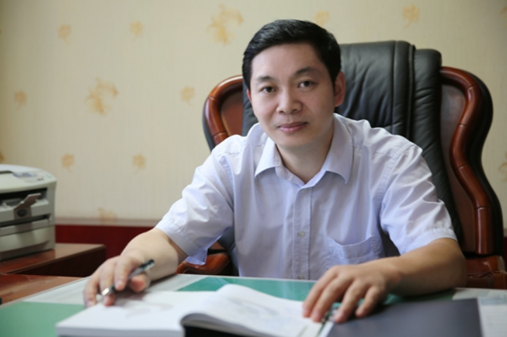 管永林 管永林