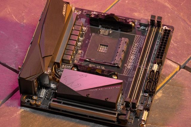 B550I AORUS PRO AX B550I AORUS PRO AX