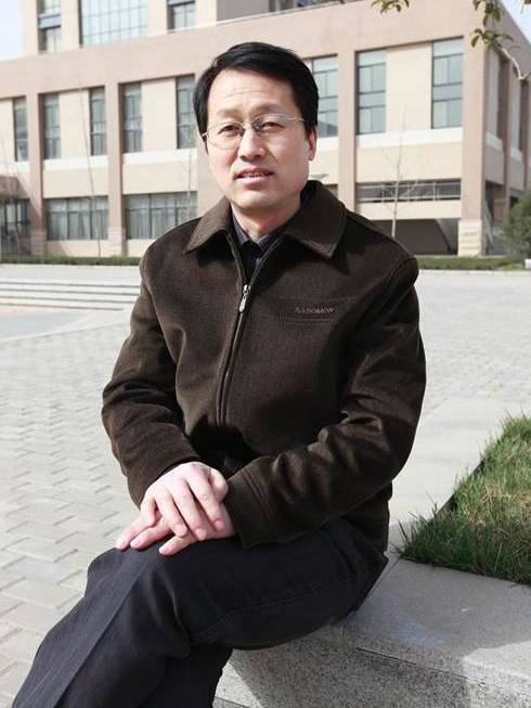 王軍平(鹹陽職業技術學院電子信息學院教師) 王軍平(鹹陽職業技術學院電子信息學院教師)