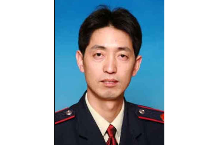 劉武(安徽省馬鞍山經濟技術開發區稅務局黨委委員、副局長) 劉武(安徽省馬鞍山經濟技術開發區稅務局黨委委員、副局長)