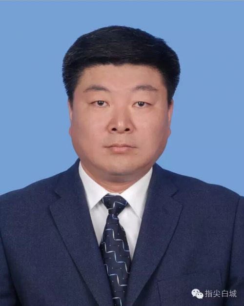 劉福彪(白城市人大常委會副秘書長、代理秘書長) 劉福彪(白城市人大常委會副秘書長、代理秘書長)
