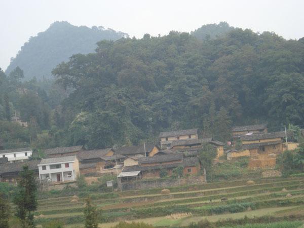 小錫板村