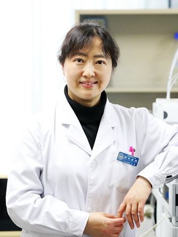 王蓉(首都醫科大學宣武醫院中心實驗室主任) 王蓉(首都醫科大學宣武醫院中心實驗室主任)