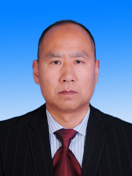 賀建強(甘肅省隴南市成縣農業農村局黨組成員、農民負擔監督管理辦公室主任)