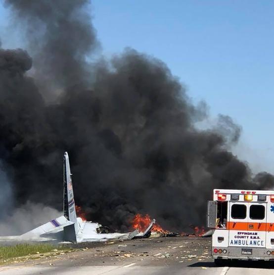 5·2美軍運輸機墜毀事故