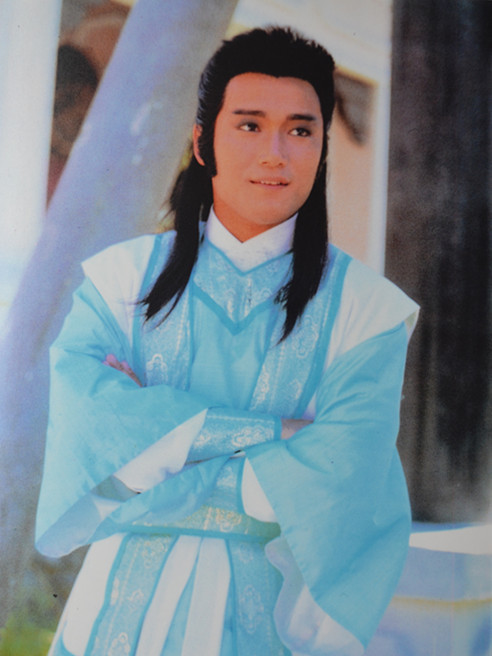 容子云 容子云