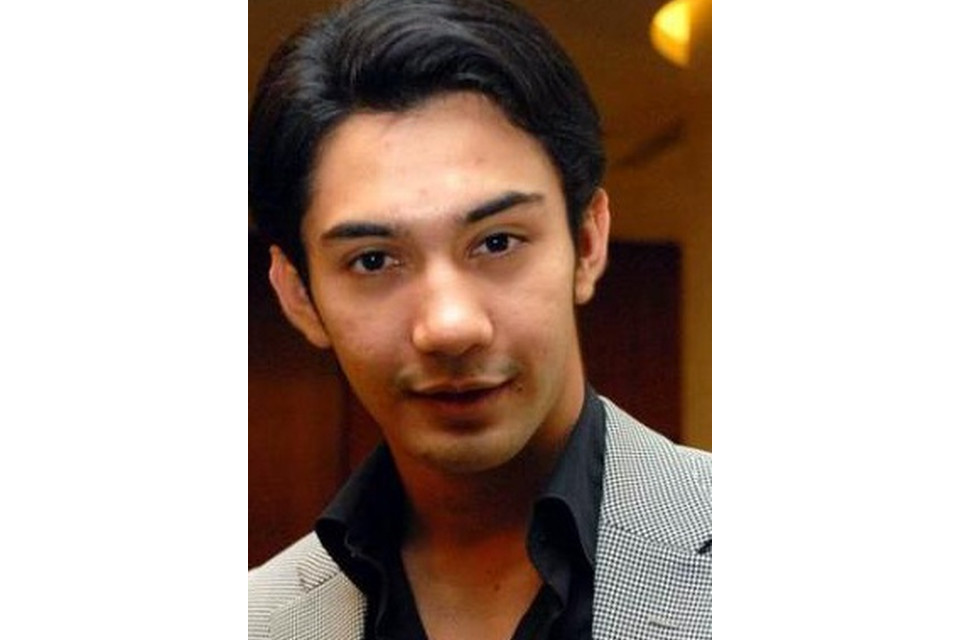 Reza Rahadian Reza Rahadian