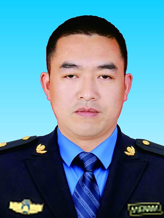 張強(四川省廣元市旺蒼縣綜合行政執法局黨組成員、工會主席)