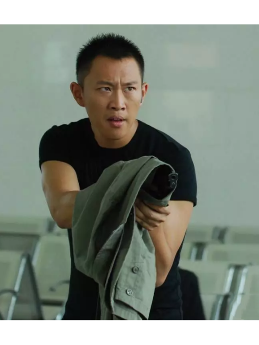 趙天龍(電視劇《好戲一出》中的角色，由劉彥卿飾演)