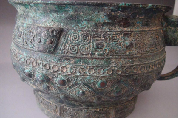 中國古代青銅器(青銅合金製成的器具)