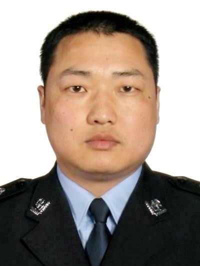 楊春(安徽省淮南市鳳台縣人民政府黨組成員、副縣長、縣公安局黨委書記、局長、縣公安局督察長) 楊春(安徽省淮南市鳳台縣人民政府黨組成員、副縣長、縣公安局黨委書記、局長、縣公安局督察長)
