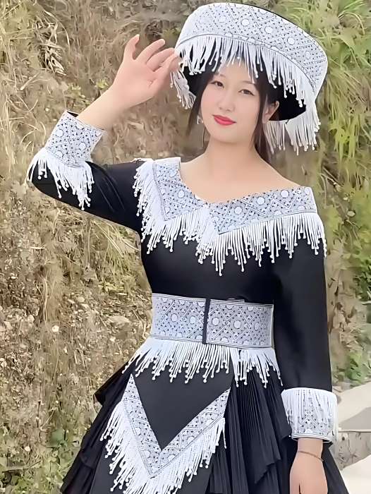 Hmoob 心兒❤️ Hmoob 心兒❤️