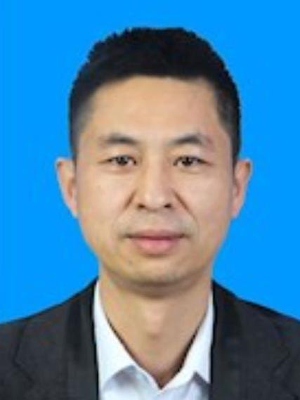 周文軍(新疆生產建設兵團第一師阿拉爾市商務局黨組成員、副局長) 周文軍(新疆生產建設兵團第一師阿拉爾市商務局黨組成員、副局長)
