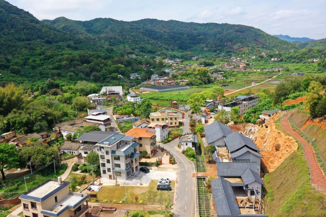 玉水村(廣東省梅州市梅江區城東鎮下轄村) 玉水村(廣東省梅州市梅江區城東鎮下轄村)