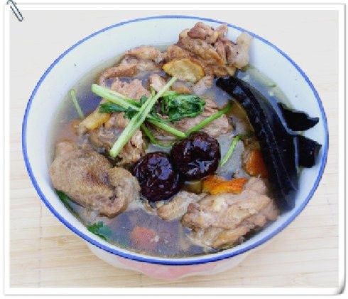靈芝燉雞湯 靈芝燉雞湯
