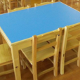 幼稚園課桌椅