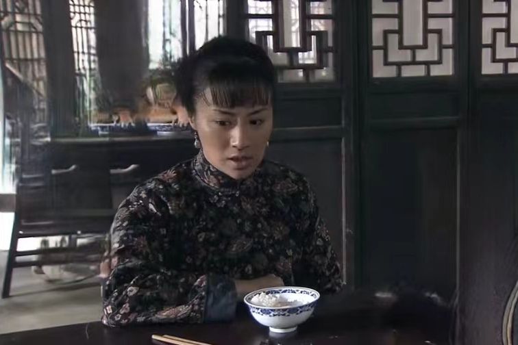 秀菊(民族歷史劇《鄂爾多斯風暴》中的角色) 秀菊(民族歷史劇《鄂爾多斯風暴》中的角色)