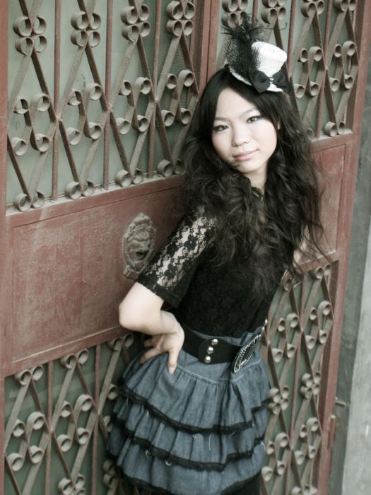 郭姍(網路女歌手) 郭姍(網路女歌手)
