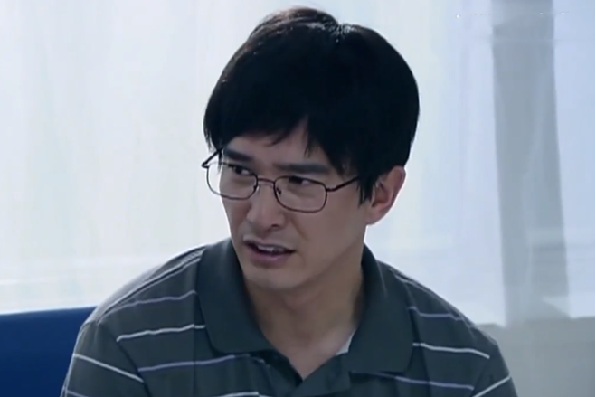 鄭智(倫理劇《鮮花朵朵》中的角色) 鄭智(倫理劇《鮮花朵朵》中的角色)