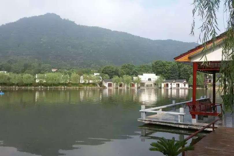 怡湖山莊 怡湖山莊