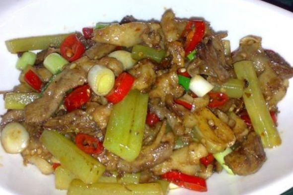 拆骨肉炒菌 拆骨肉炒菌