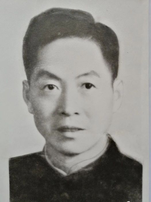 劉化民(商丘地區原文教局局長) 劉化民(商丘地區原文教局局長)