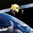 人造衛星(環繞地球在空間軌道上運行的無人太空飛行器)