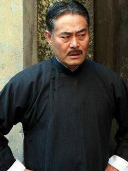 謝榮(年代勵志劇《女人的戰爭》中的角色) 謝榮(年代勵志劇《女人的戰爭》中的角色)