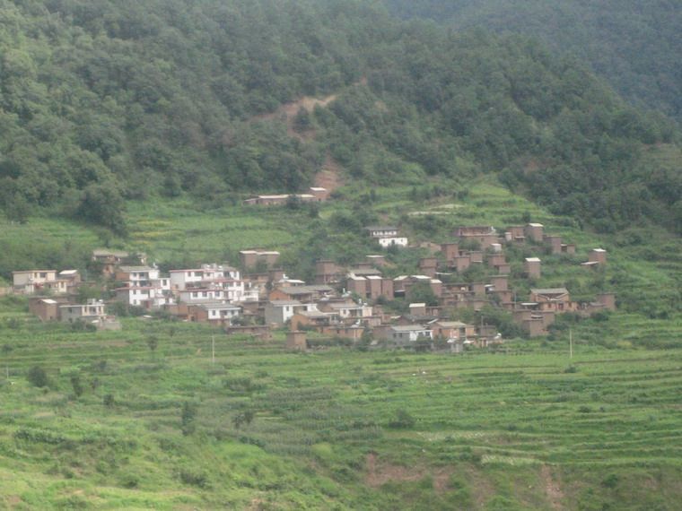 扎地乾村 扎地乾村