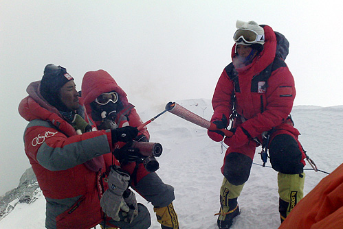 北京奧運聖火珠峰傳遞登山隊成功登頂珠峰