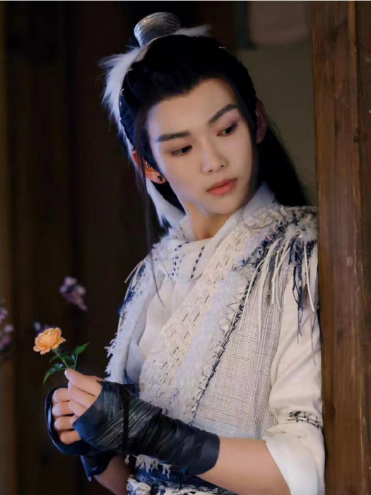 歐亞(輕古風仙俠劇《花戎》中的角色) 歐亞(輕古風仙俠劇《花戎》中的角色)