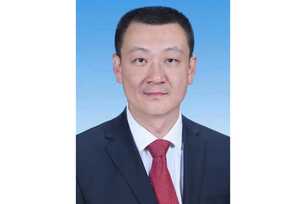 李忠(山東省國防動員辦公室黨組成員、省紀委監委駐省國防動員辦公室紀檢監察組組長) 李忠(山東省國防動員辦公室黨組成員、省紀委監委駐省國防動員辦公室紀檢監察組組長)