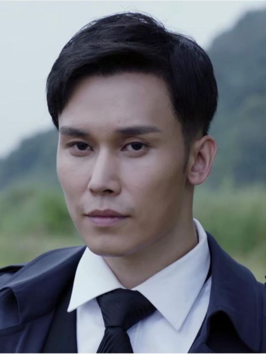 秦楓(《蒼狼之特戰突擊》中吳承軒飾演的角色) 秦楓(《蒼狼之特戰突擊》中吳承軒飾演的角色)