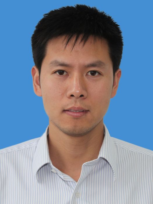 杜磊(連雲港市交通運輸局黨委委員、行業工會主席) 杜磊(連雲港市交通運輸局黨委委員、行業工會主席)